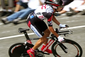 开云官网2026-当瑞士军刀切开巴萨铠甲，库尔图瓦在决赛之夜为门将加冕