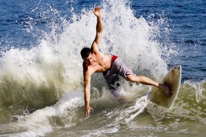 开云平台-东决关键战焦点战，亚特兰大强势拿下冰岛，一场被制造的胜利与地缘隐喻