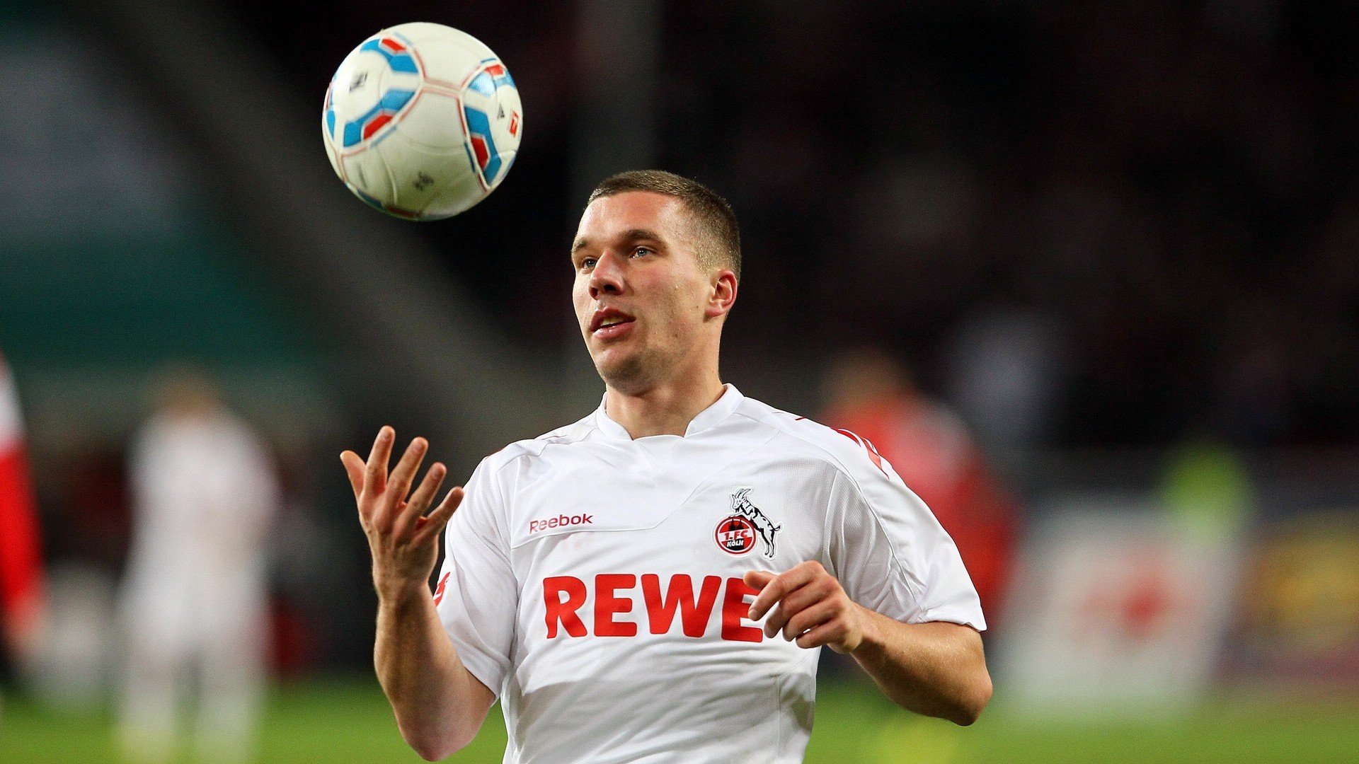 法比尼奥，当曼城蓝遇见墨西哥绿，一个巴西人的孤勇史诗